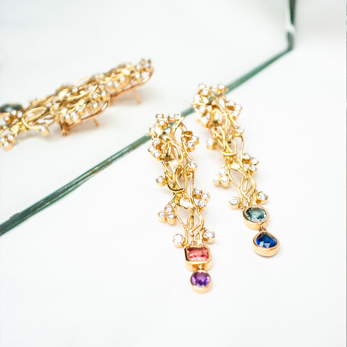 Earrings with Diamonds and colorful Sapphires